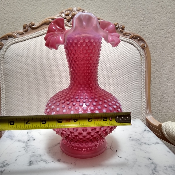 FENTON Cranberry Opalescent Hobnail Vase - Picture 9 of 9